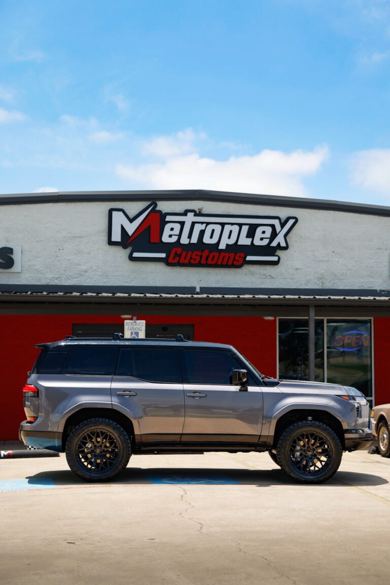 Custom Cars, Custom Cars